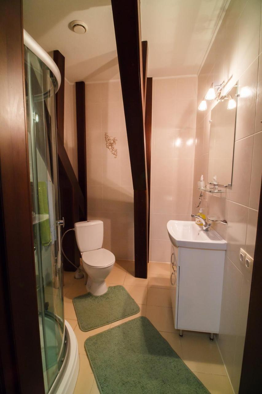 Hotel On Khmelnytskogo 8 Kharkov Luaran gambar