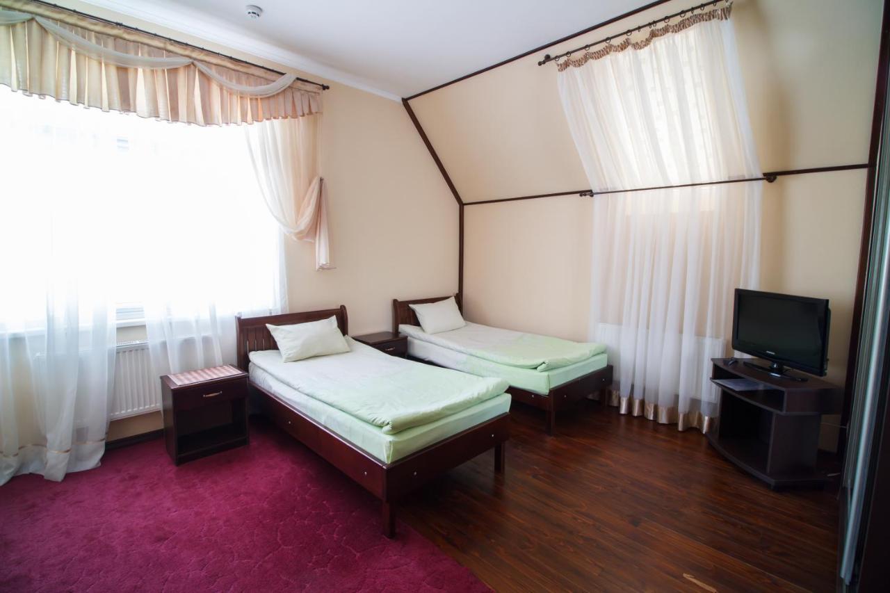 Hotel On Khmelnytskogo 8 Kharkov Luaran gambar